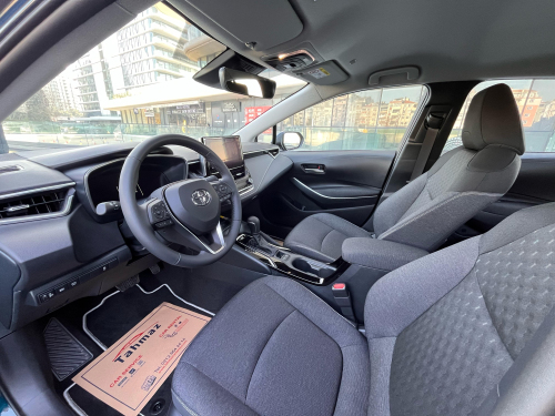 Toyota Corolla 1.8 Hybrid 2025 – Hem Ekonomik Hem Güçlü Hibrit Sürüş