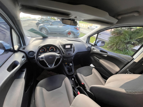 Ford Tourneo Courier Manuel – Şehir İçi ve Uzun Yolda Üstün Performans